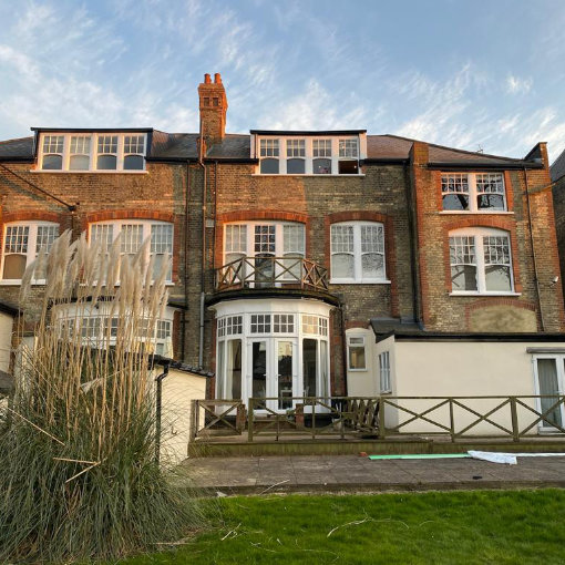 Dual city External Decorating Services in London and The South East Dual city External Decorating Services in London and The South East
